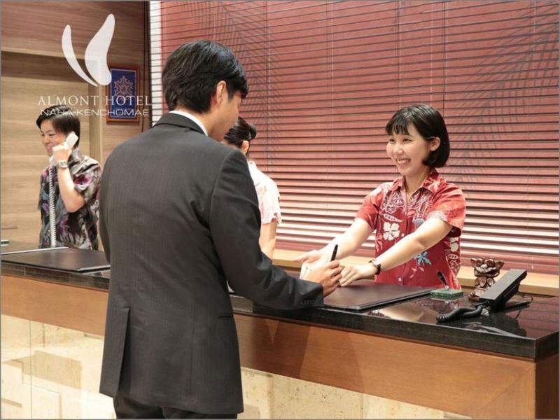 Hotel Almont Kenchomae Naha